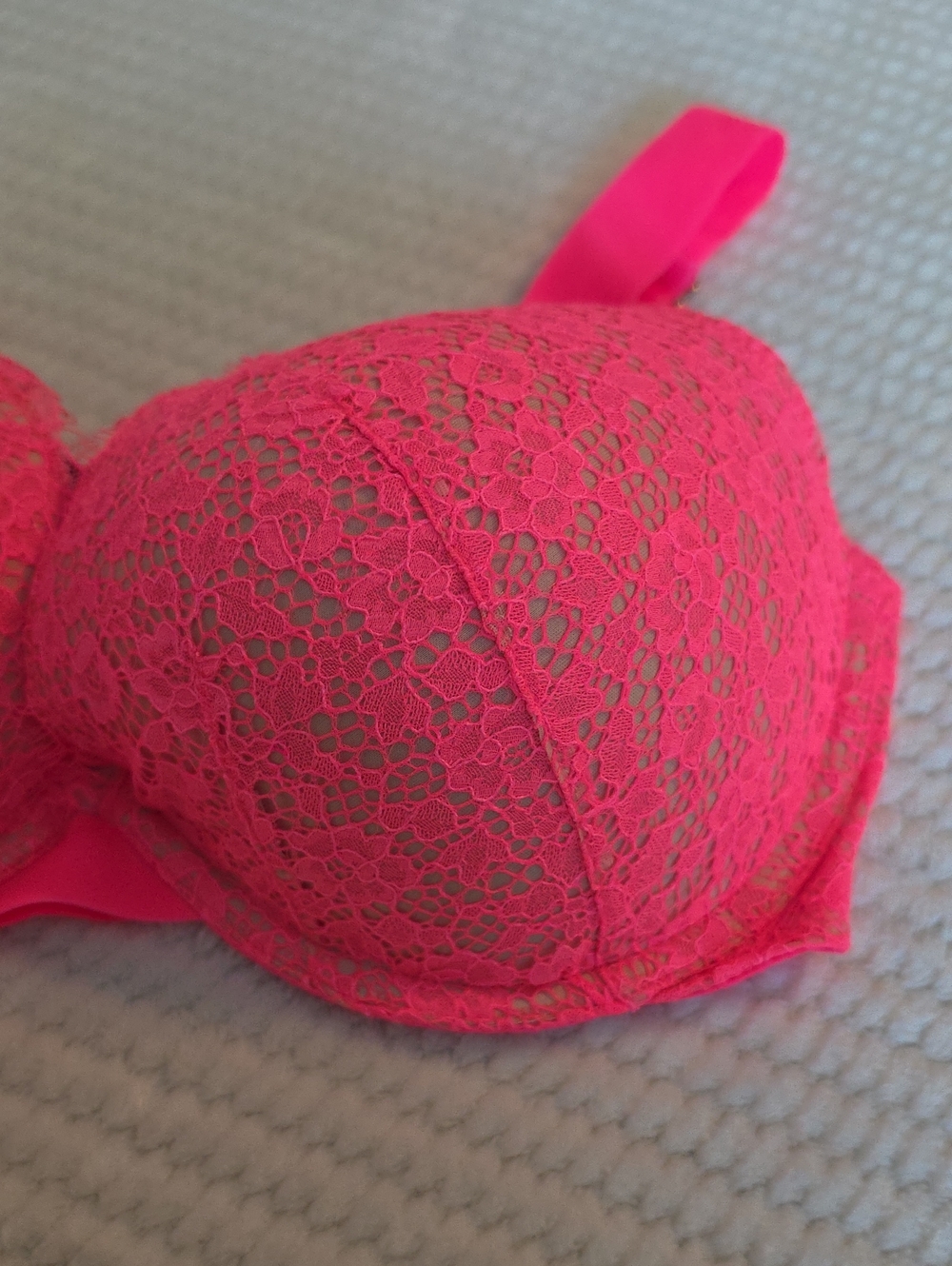 Victoria Secret Women’s Lace Push-Up Bra - Neon Pink Brand New - Picture 4 of 6